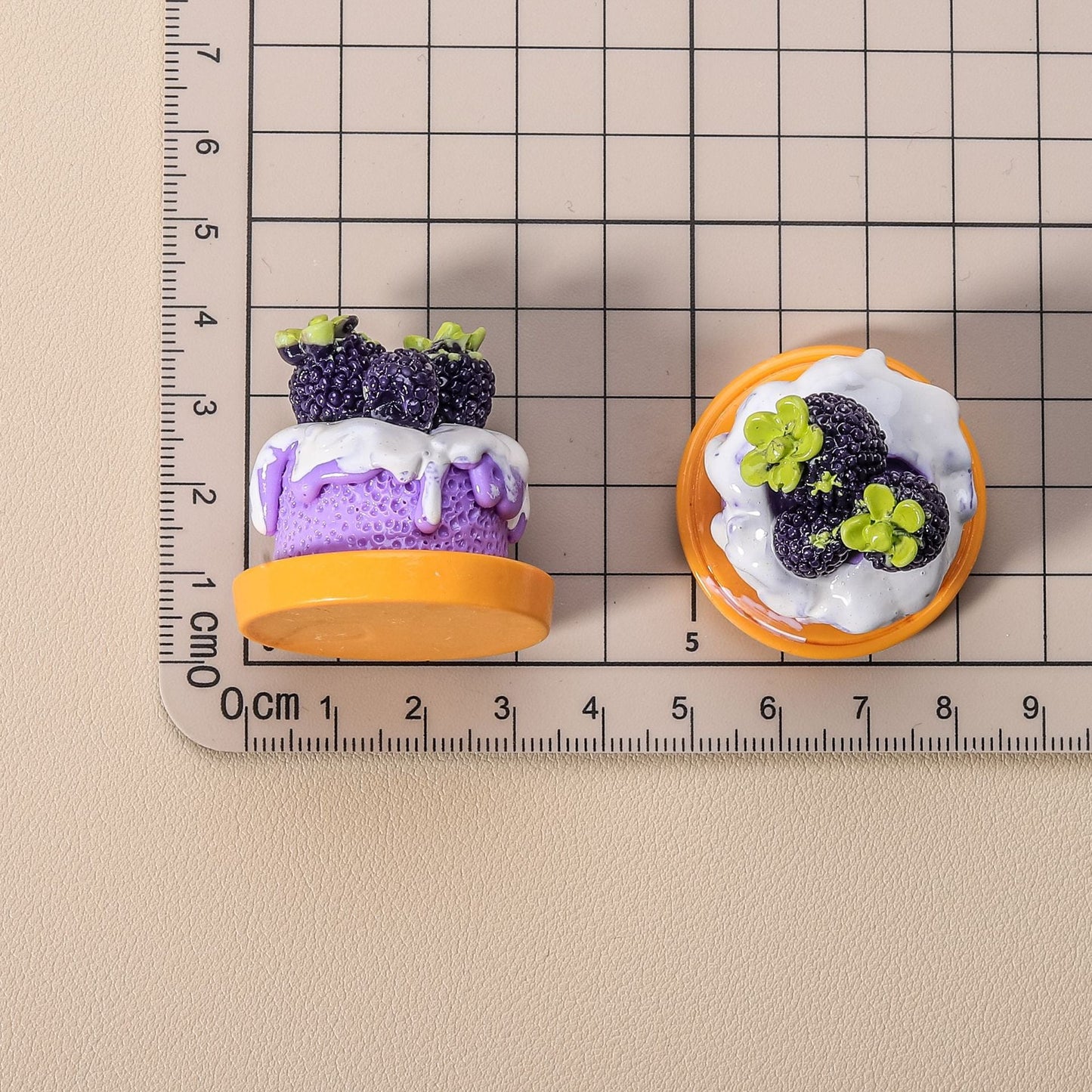 10 PCS Cartoon Resin Charms