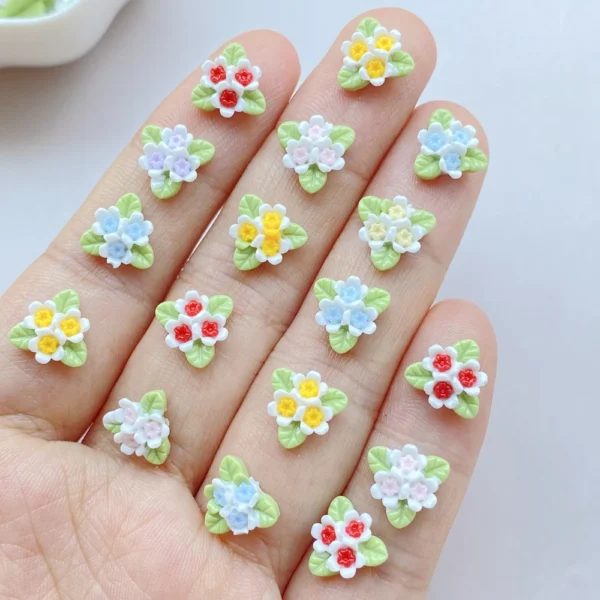 50Pcs Cute Mini Cartoon Flower Nail Art Resin Designer Charms DIY Craft For Nail 3D Decorations Jewelry