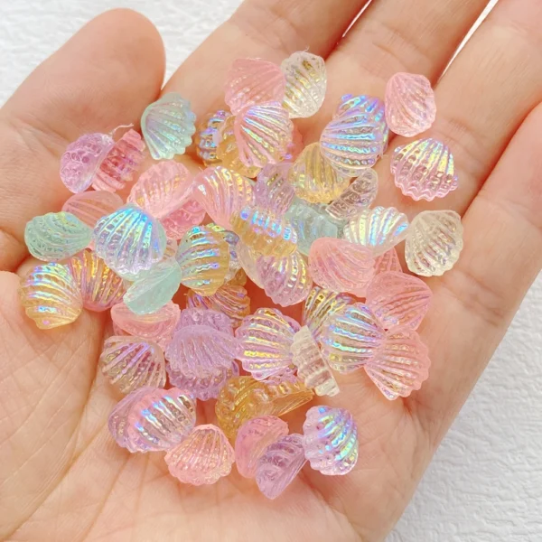 100Pcs Cute Mini Cartoon Brilliant Seashells Nail Art Resin Designer Charms DIY Craft For Nail 3D Decorations Jewelry