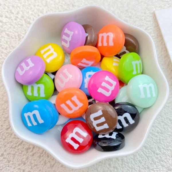 20Pcs New Cute Resin Cartoon Circular Letter M Flat Back Home Decor Ornament Jewelry Making Accessories